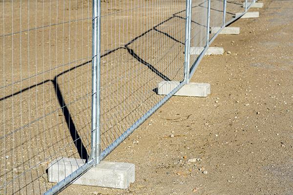 Fence Rental Round Lake Beach workers